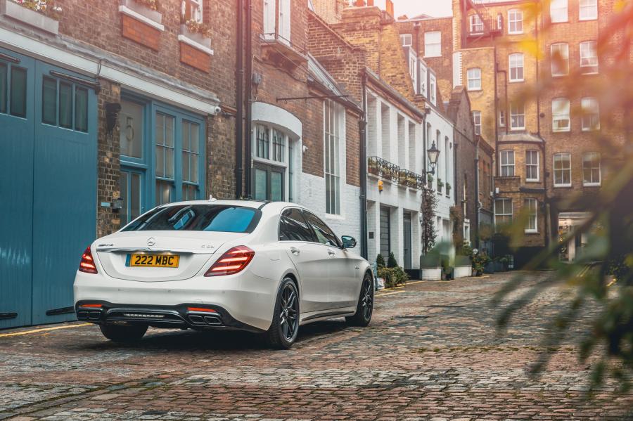  Mercedes-AMG S63 4Matic+ Lang (V222) 2017 года  (UK) (фото 18 из 40)